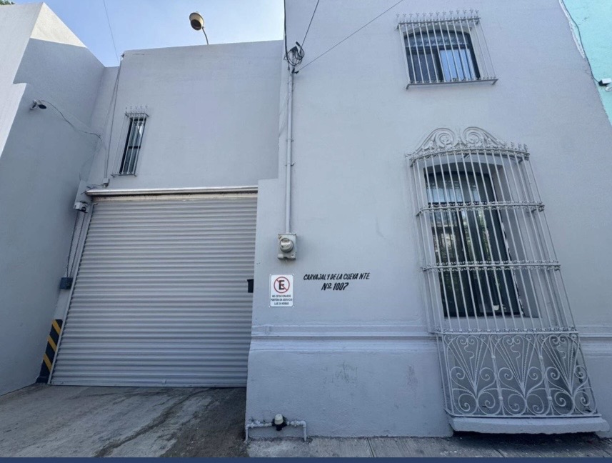 Bodega en Renta en Monterrey con 2 Baños